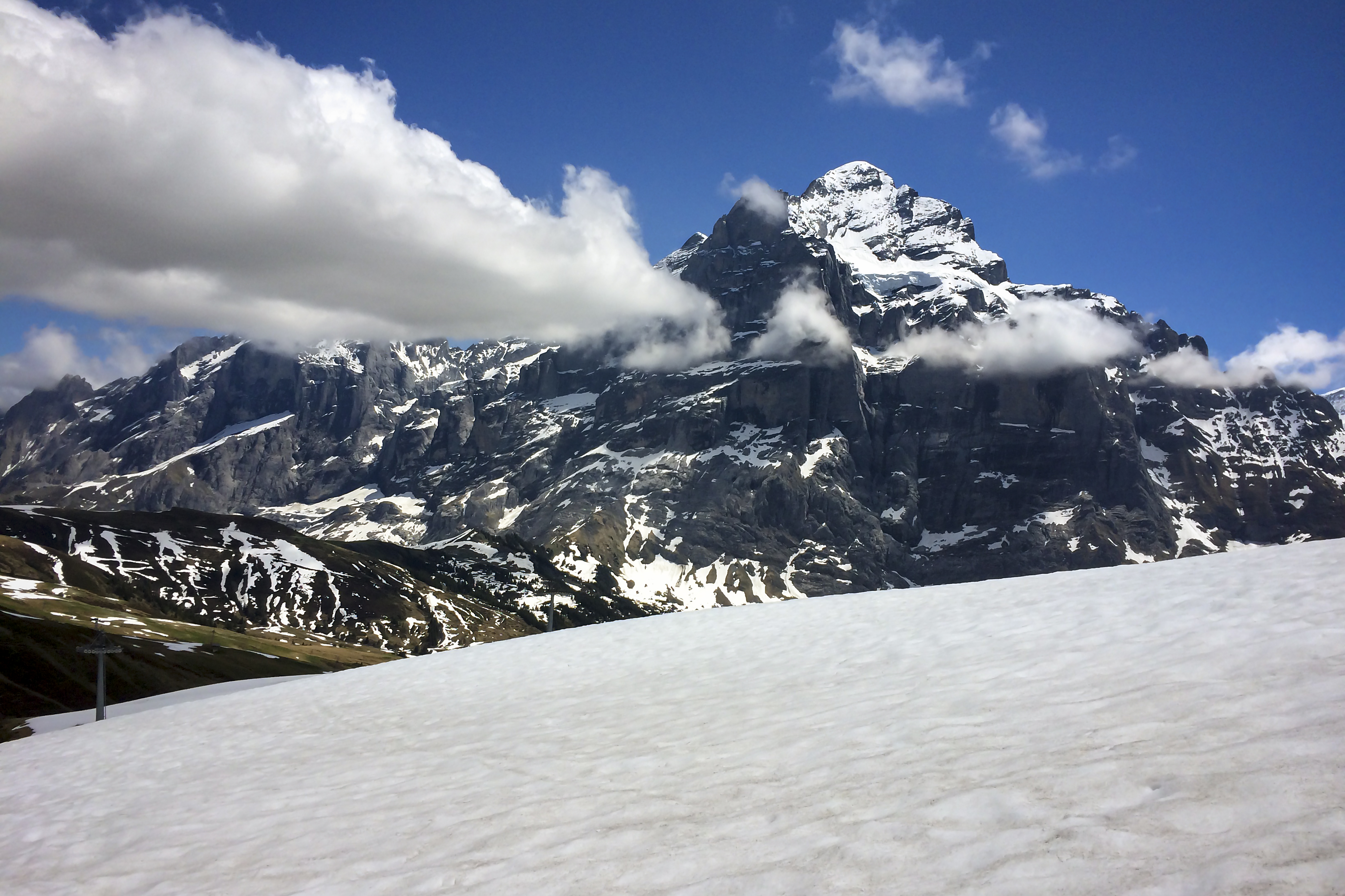 Schneebdeckte Berge