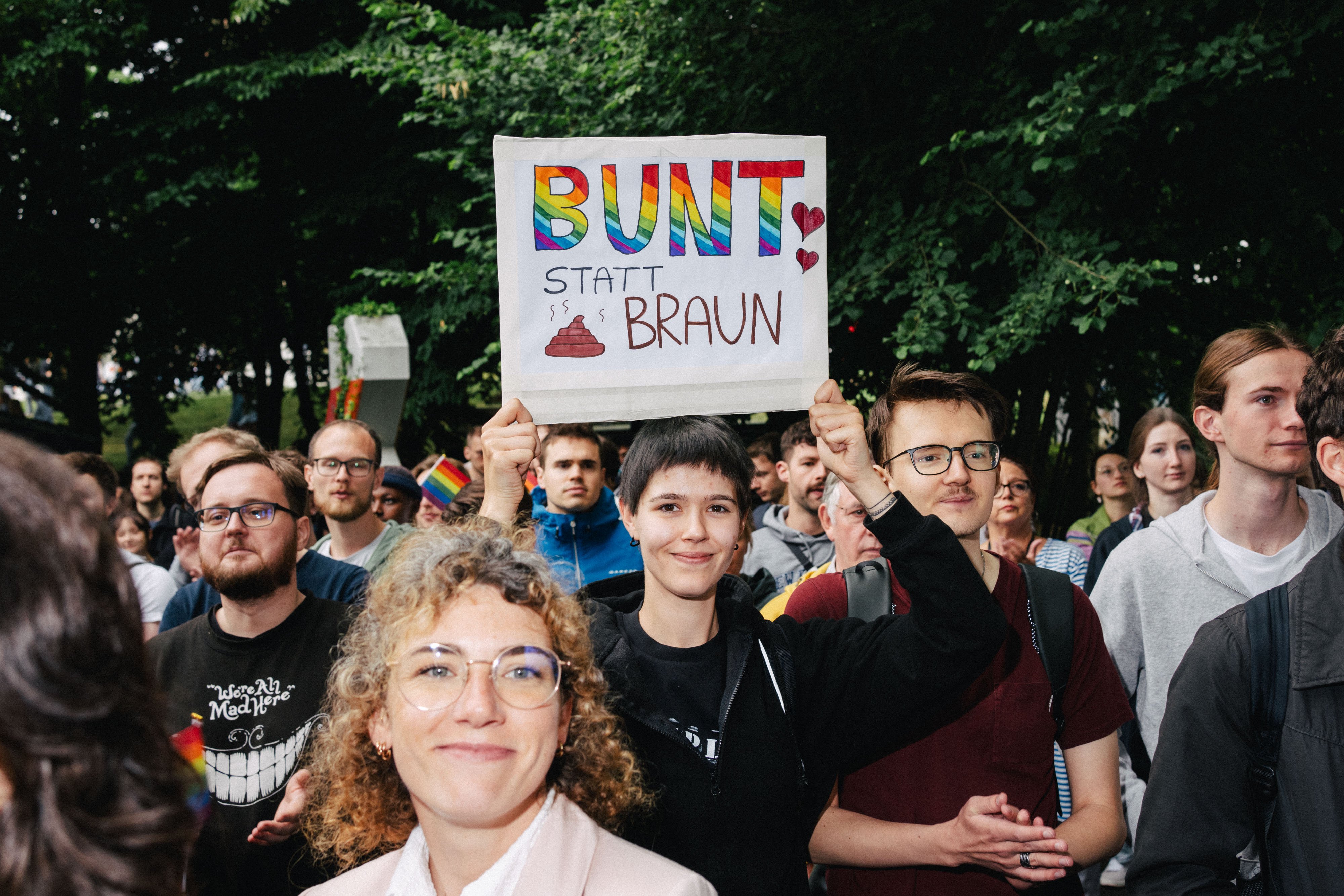 Transparent mit der Aufschrift bunt statt braun.