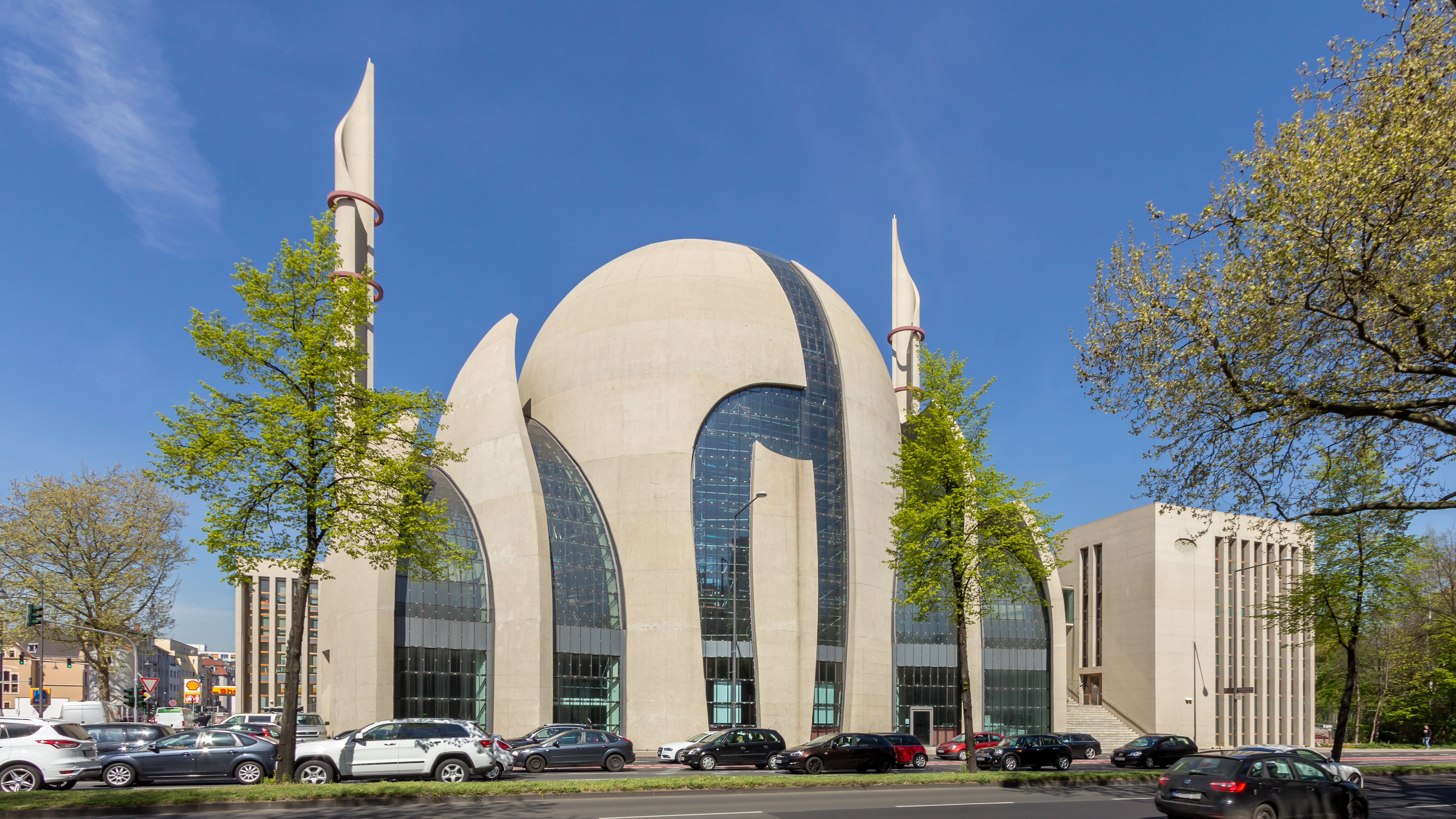 Außenansicht der DITIB-Zentralmoschee in Köln