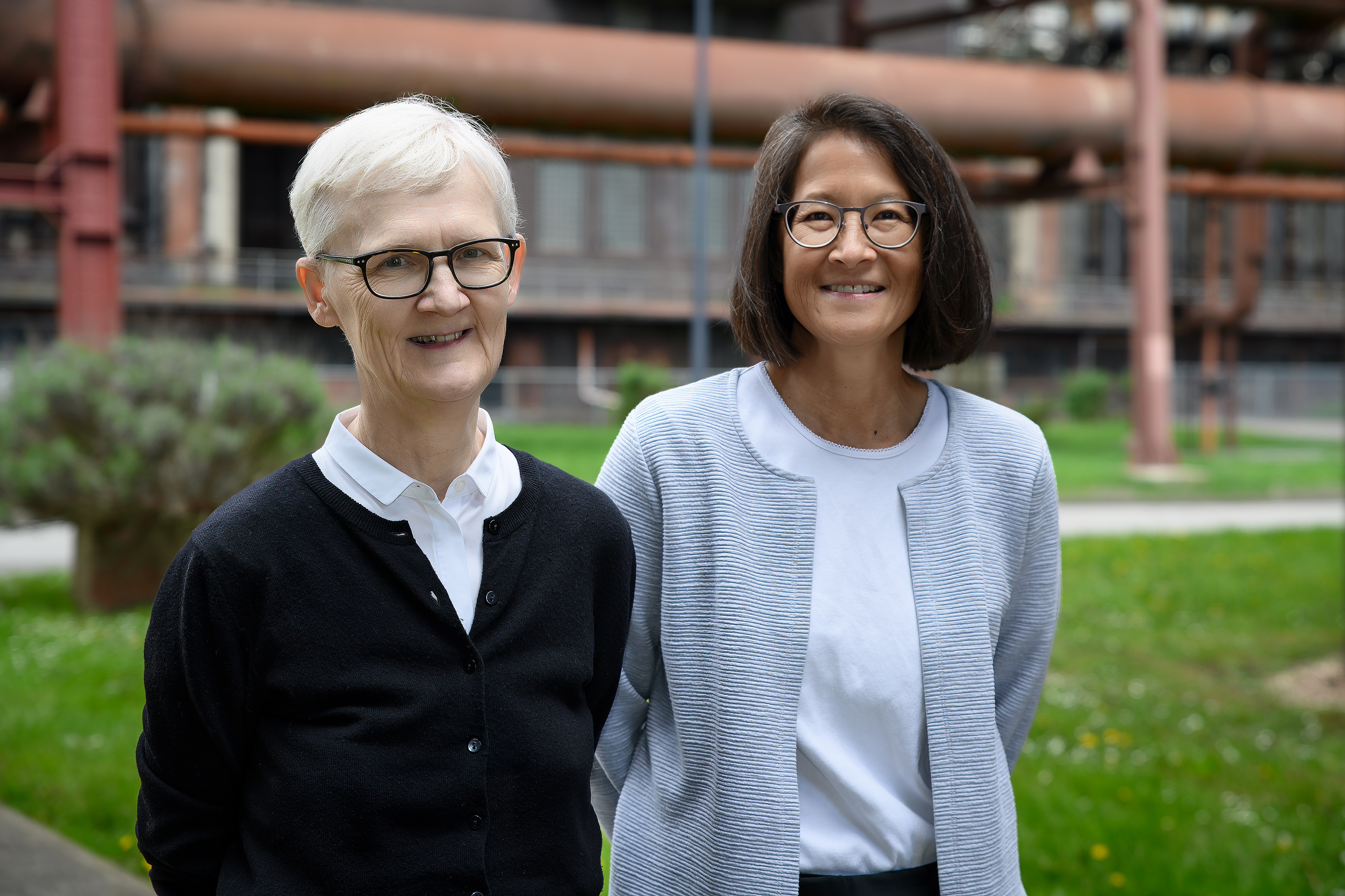 zwei Professorinnen nebeneinander