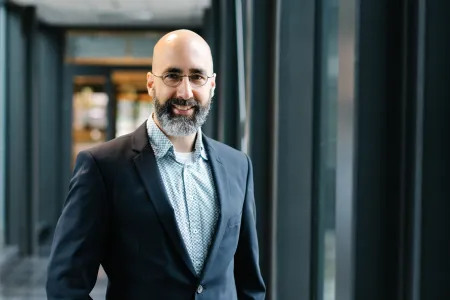 Porträt Christopher Kyba