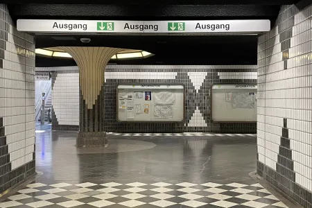 U-Bahnhaltestelle am Bergbau-Museum