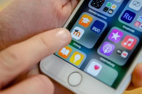 Handy mit App Symbolen