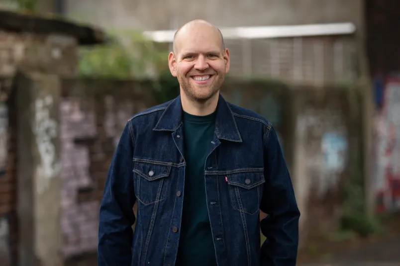 Porträt Tim Kramer