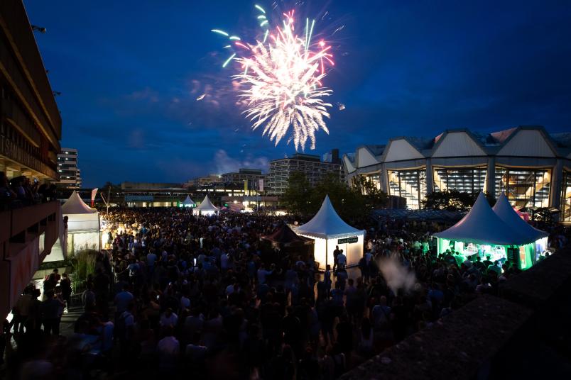 Feuerwerk über dem Audimax