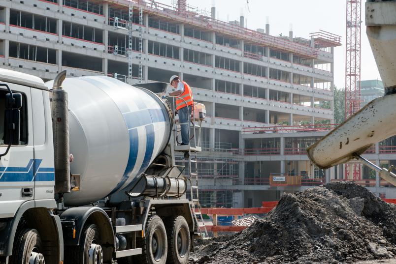 Betonmischer auf der Baustelle