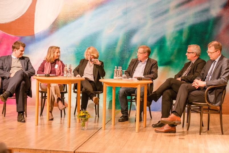 Podiumsdiskussion bei der Eröffnungsfeier des Fortschrittskollegs Replir