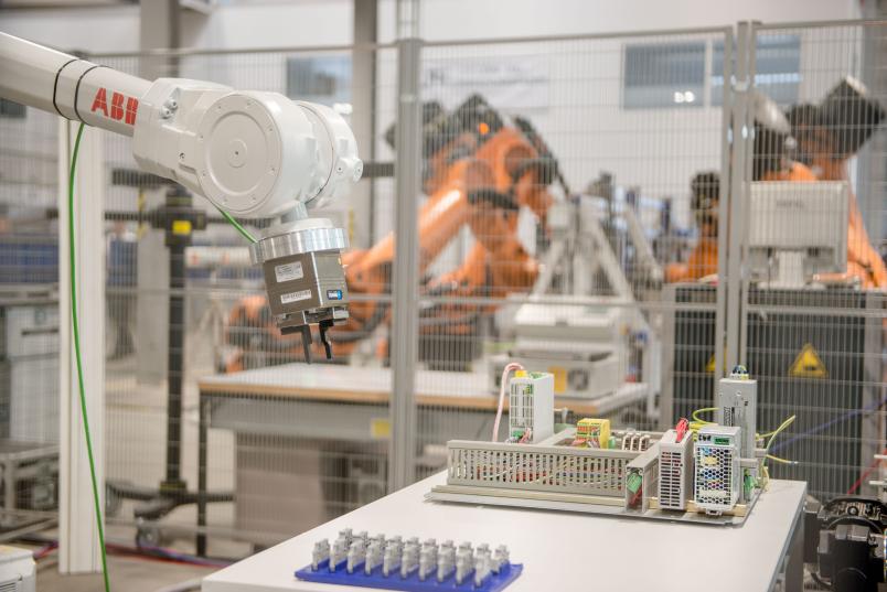 Moderne Ausstattung in der Lern- und Forschungsfabrik