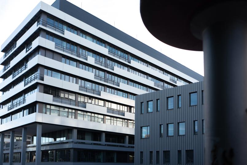 Nagelneues Gebäude IA auf dem Campus der RUB