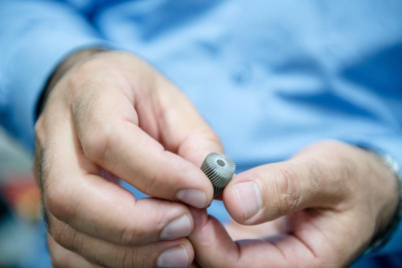 Kleines Metallteil