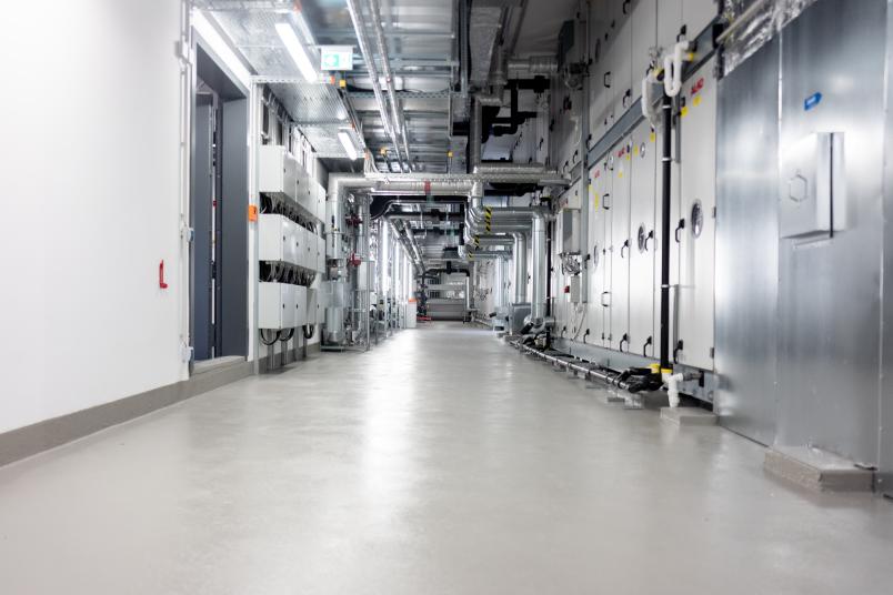 Technikraum im Forschungsbau Prodi