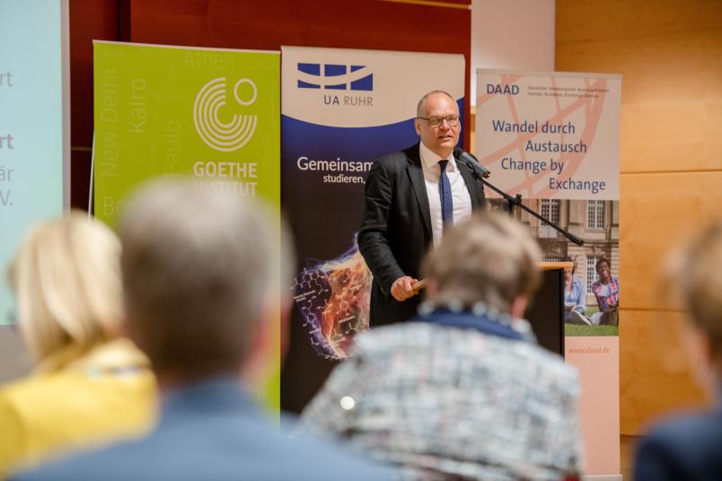Johannes Ebert, Generalsekretär des Goethe-Instituts