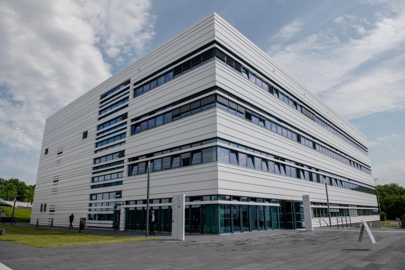 Der Forschungsbau ist im Zeit- und Kostenrahmen am Gesundheitscampus errichtet worden.
