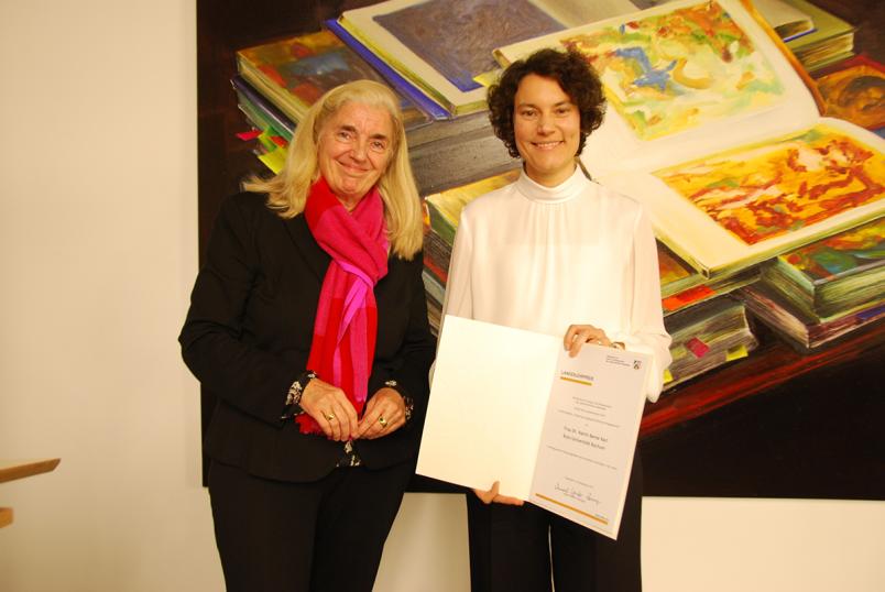 Ministerin und Forscherin