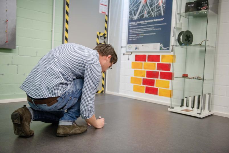 Student im Escape Room