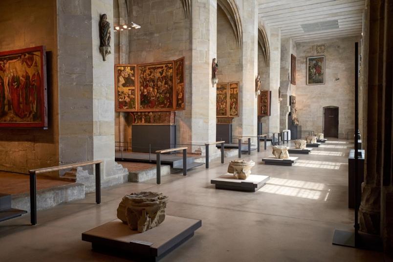 Blick in den Kapitelsaal des Halberstädter Doms 