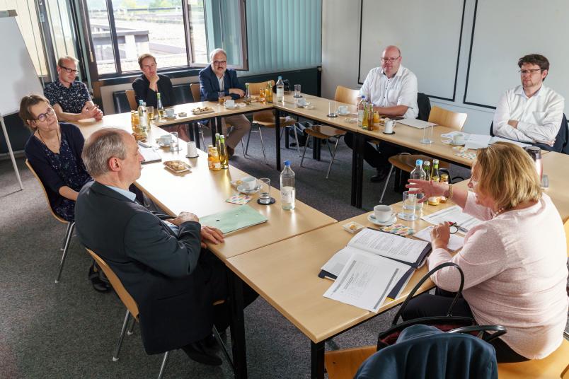 Intensives Arbeitstreffen: An der RUB kam Leutheusser-Schnarrenberger mit Forschenden der RUB und der FernUni Hagen zusammen.