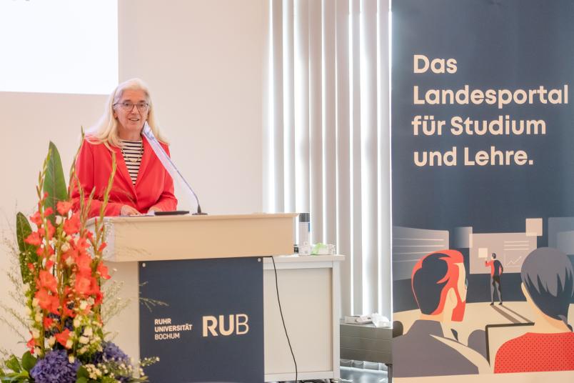 Ministerin Isabel Pfeiffer-Poensgen