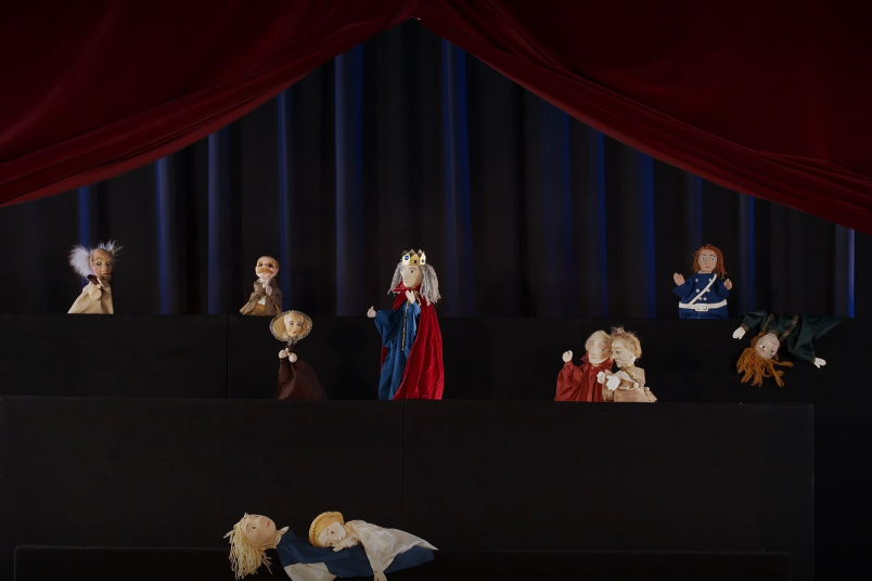 Szene aus Theaterstück, Handpuppen