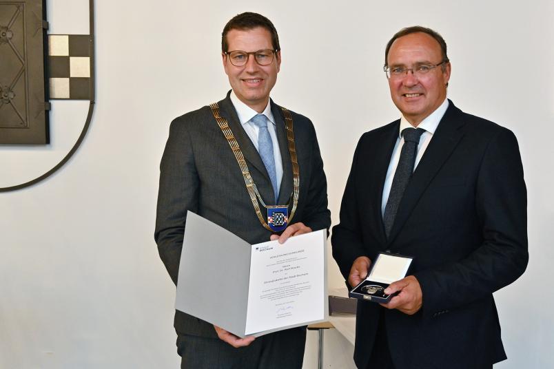 Zu den geehrten Persönlichkeiten zählt auch der Bochumer Forscher und Geothermie-Eperte Rolf Bracke.
