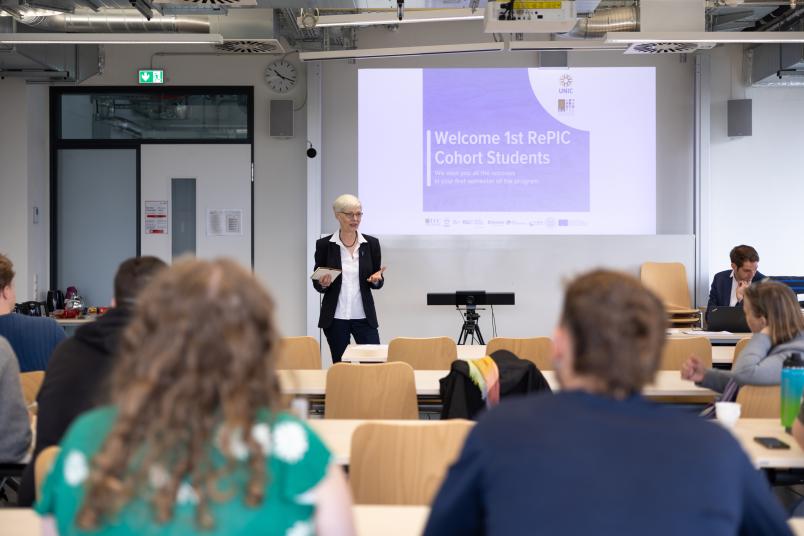 Prorektorin Prof. Dr. Kornelia Freitag