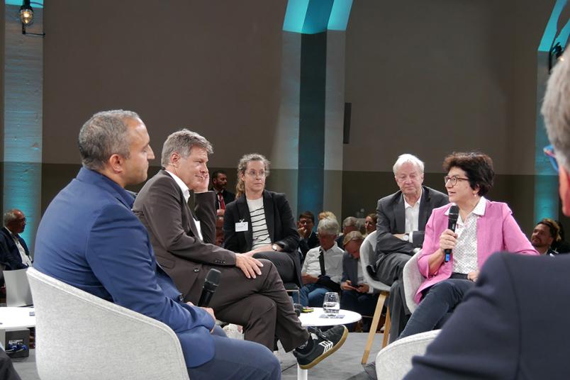Szene der Diskussion
