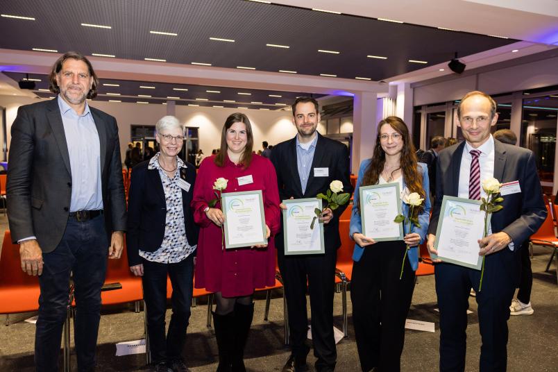 Gruppenbild zur Preisverleihung des Nachhaltigkeitspreises Humboldt hoch N