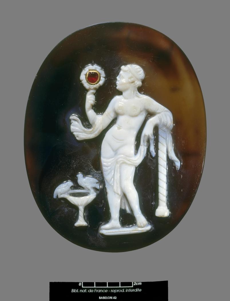 Antike Gemme, die Venus zeigt, welche sich in einem Spiegel betrachtet