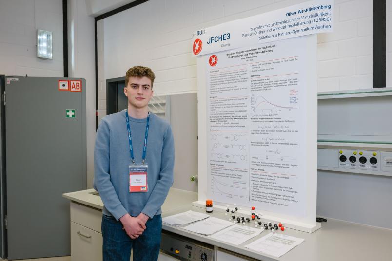 Fotos der Siegerinnen und Sieger im Landeswettbewerb Jugend forscht an der Ruhr-Universität Bochum
