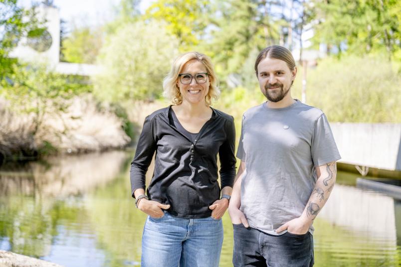 Porträt von Linda Weiss und Joshua Huster