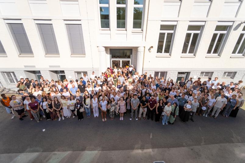 Gruppenbild mit den Stipendiatinnen und Stipendiaten im Lehramtsstipendium Ruhr
