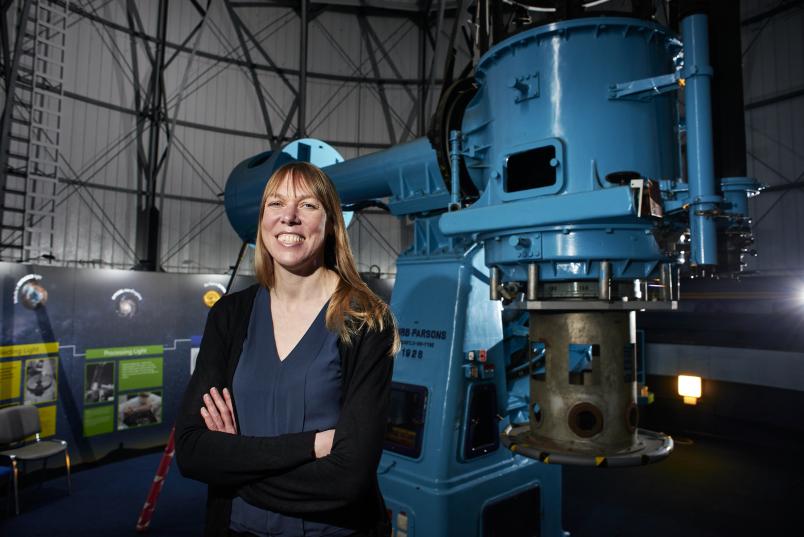 Catherine Heymans aus Edinburgh forscht mit einem hochdotierten Preis als Gastwissenschaftlerin an der RUB.