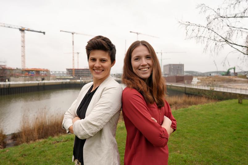 Zwei Frauen