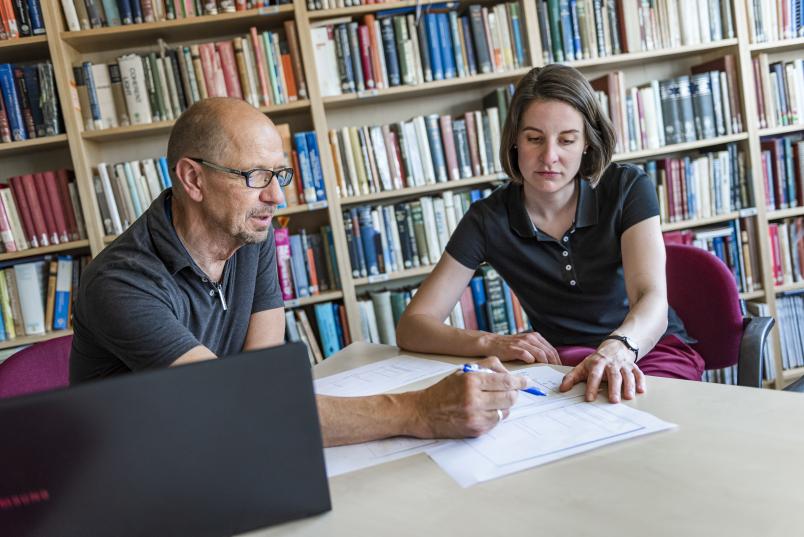 Plasmaforschungsteam Volker Schulz-von der Gathen und Judith Golda 