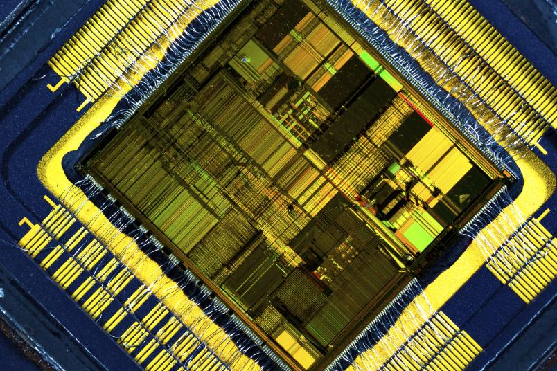 Blick in das Innere eines Computerchips.