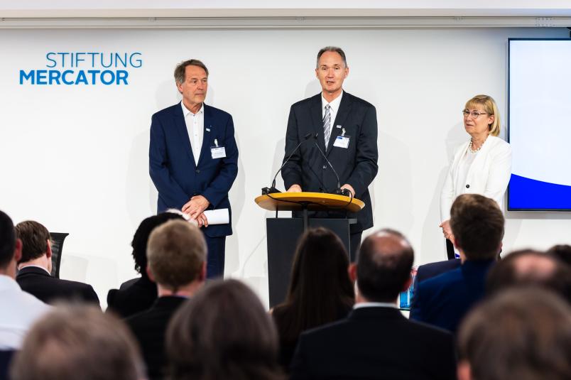 Auftakt der Research Academy Ruhr mit den Rektoren der drei Ruhrgebietsuniversitäten Prof. Dr. Axel Schölmerich, Prof. Dr. Ulrich Radtke und Prof. Dr. Ursula Gather (von links)