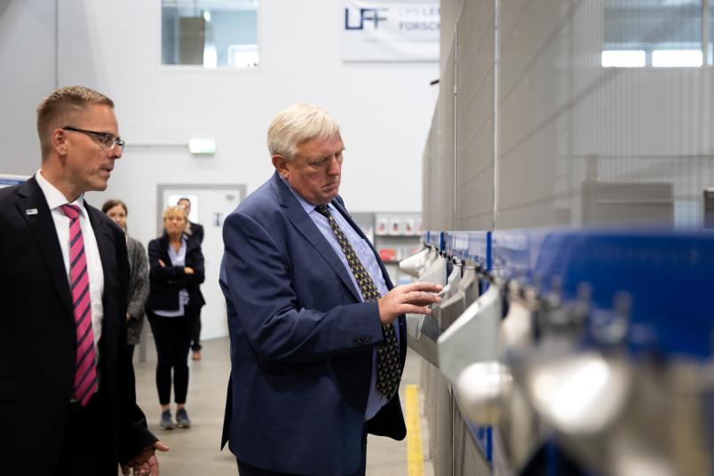 Die Lern- und Forschungsfabrik in Bochum-Langendreer vermittelt sehr plastische Eindrücke.