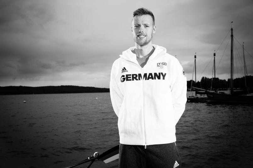 Johannes Weißenfeld steht stellvertretend für die Athleten der RUB, die bei Olympia rudern.