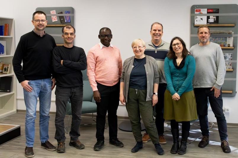 Gruppenbild der ersten sieben Senior Fellows im Sommersemester 2024