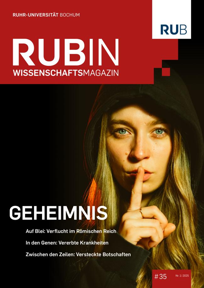 Cover des Wissenschaftsmagazins Rubin, das eine Frau zeigt, die den Zeigefinger an die Lippen legt