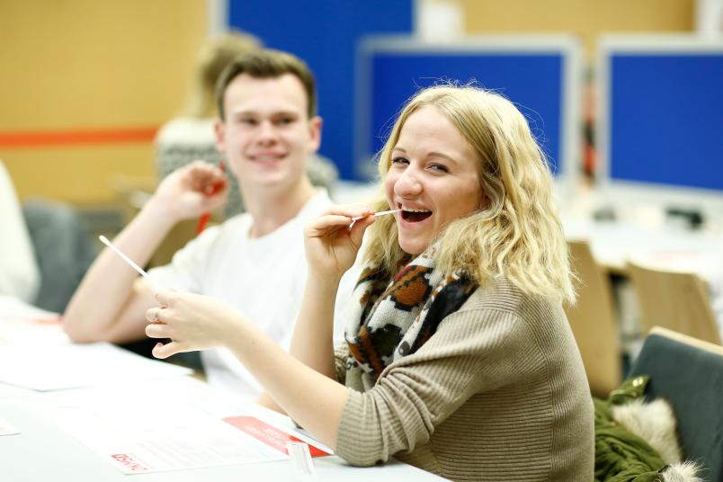 <div>
Für die Typisierung ist nur ein Wangenabstrich notwendig.</div>