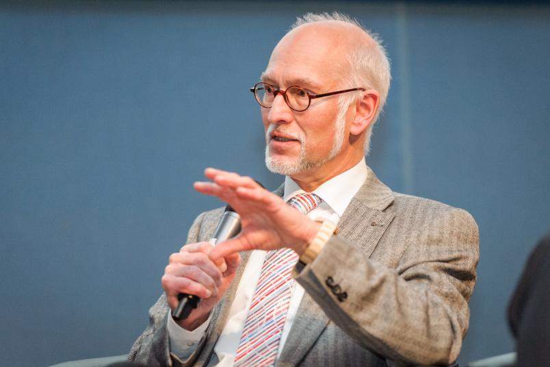 RUB-Rektor Elmar Weiler bei der Abschlussveranstaltung von Hörsaal City (Januar 2015)