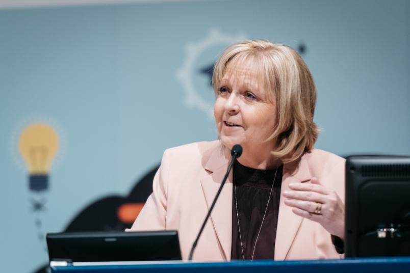 NRW-Ministerpräsidentin Hannelore Kraft beim Bildungskongress in Bochum