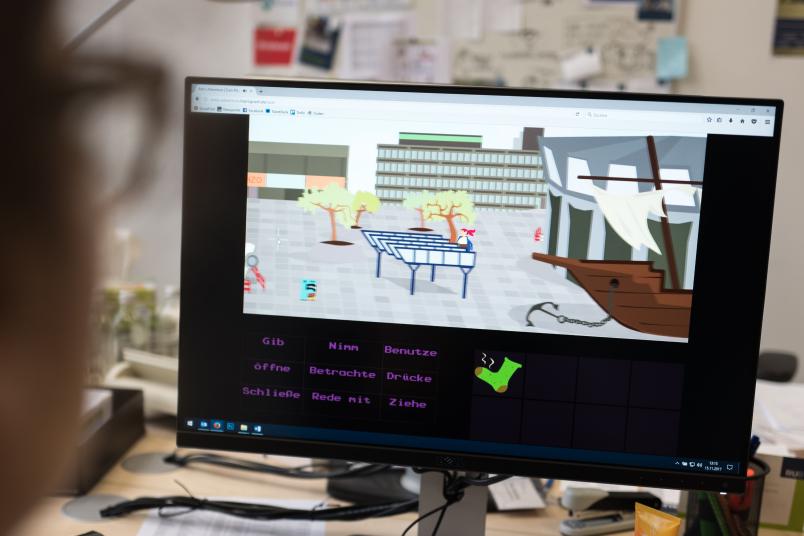 Computerbildschirm mit einem Spiel