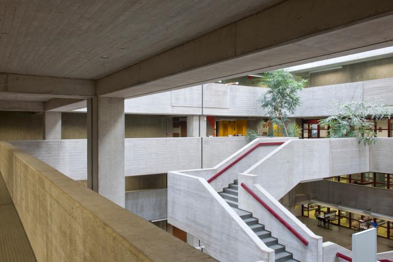 Treppenhaus der Universitätsbibliothek
