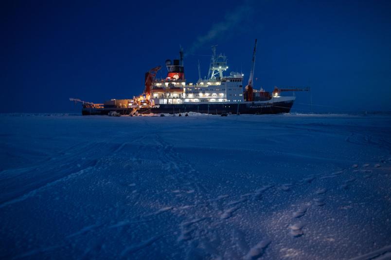 Polarstern im Eis