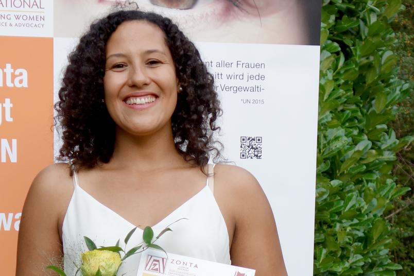 Porträt von RUB-Studentin Anna-Caroline Becker
