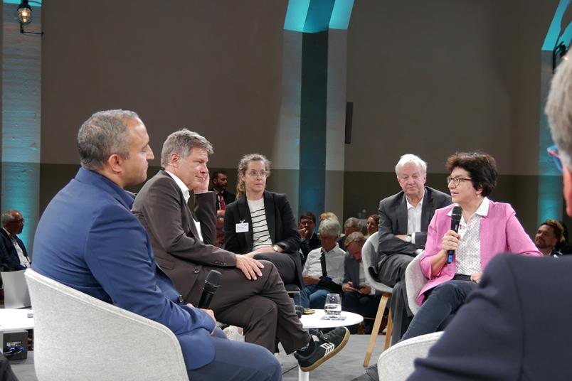 Szene der Diskussion