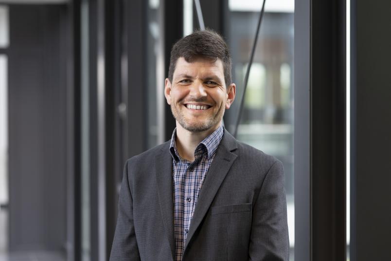Porträt des Materialforschers  Christian Liebscher