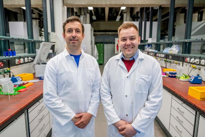 Carlos Plaza Sirvent und Johannes Karges